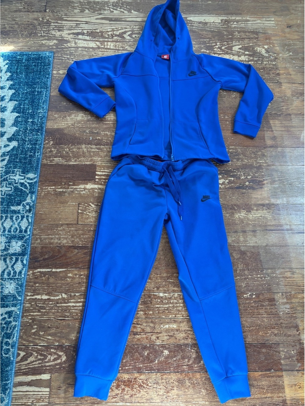 Nike sweatshirt and sweatpants set women’s blue size medium